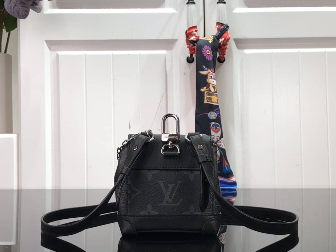 Louis Vuitton Mini Steamer Pouch Replica M00340