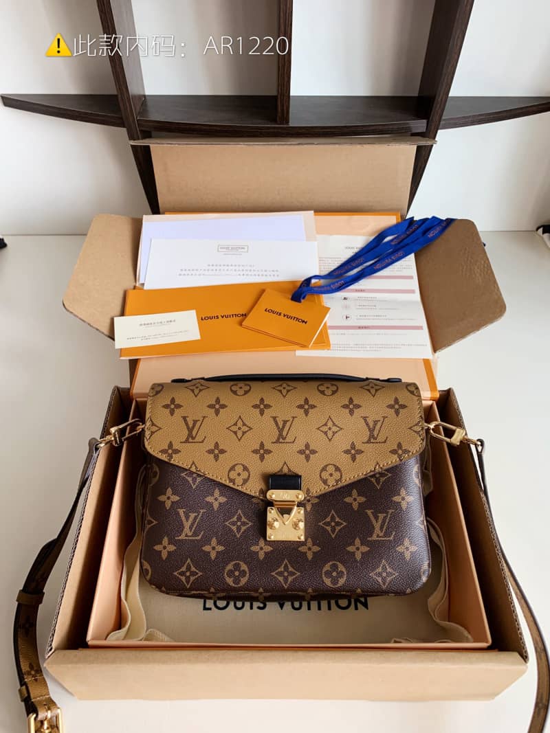Best Replica Louis Vuitton Pochette Metis Small Leather Crossbody Bag Replica M44876(ColaReps)