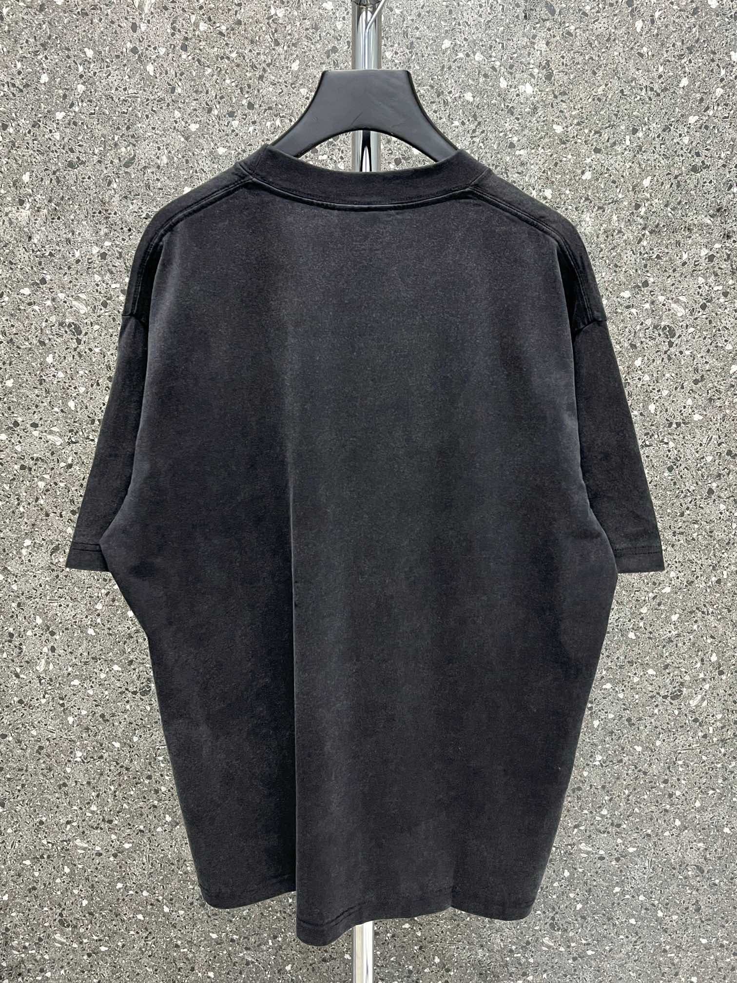 Balenciaga T-shirt
