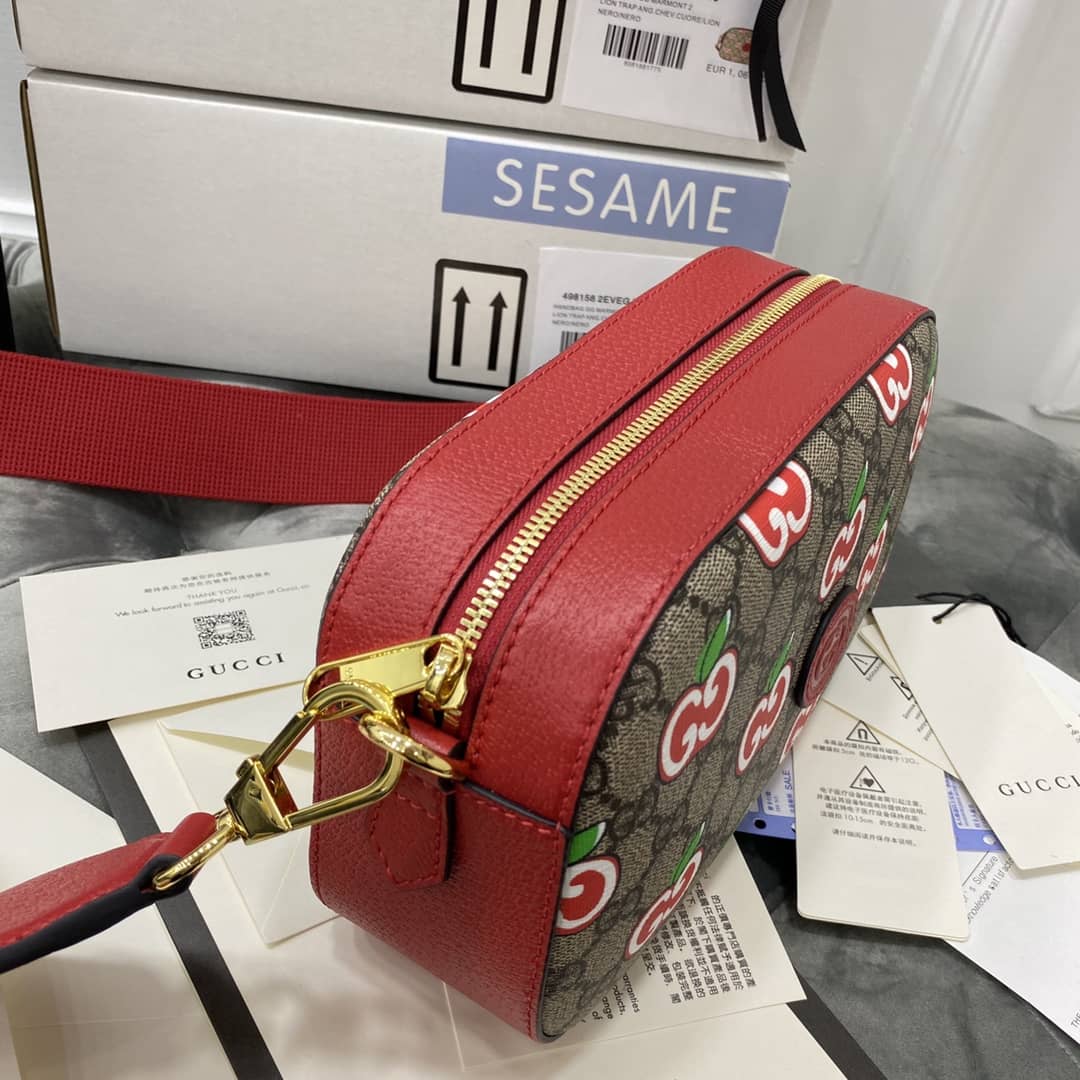 Gucci Supreme Canvas Camera Bag Replica Red 574886