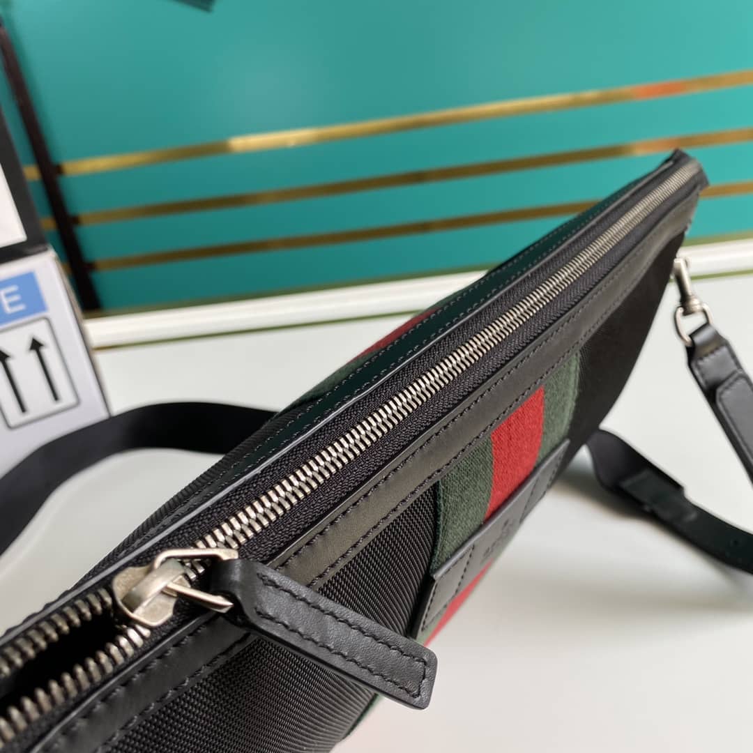 Gucci Supreme GG Messenger Bag Replica 523335