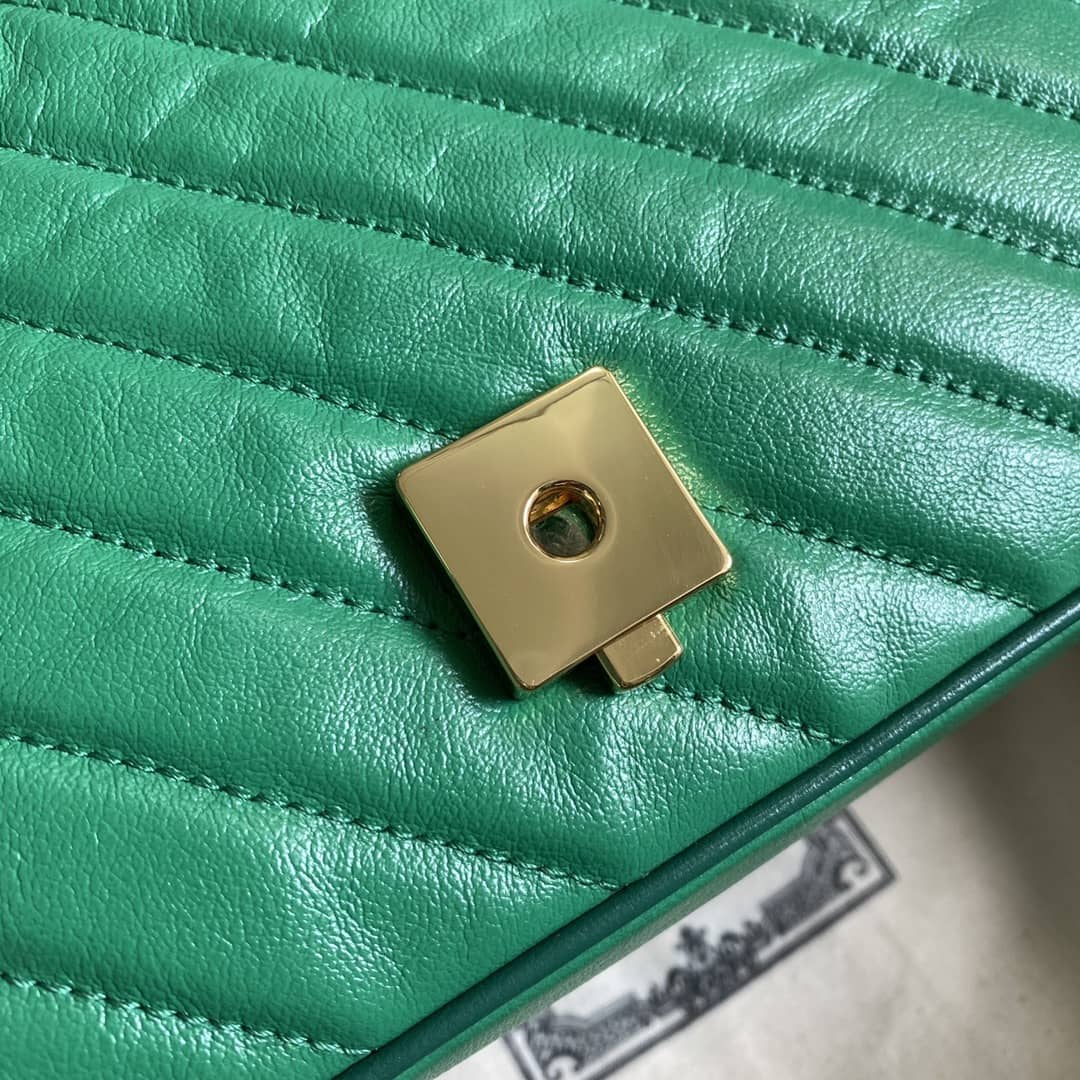 Gucci Marmont GG Small matelassé Shoulder Bag Replica 443497