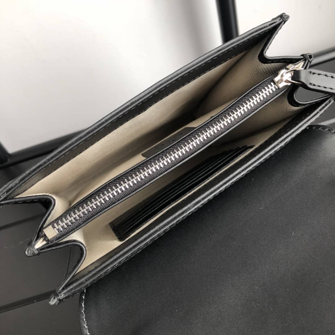 Gucci Mens GG Embossed Messenger Bag Replica 625782