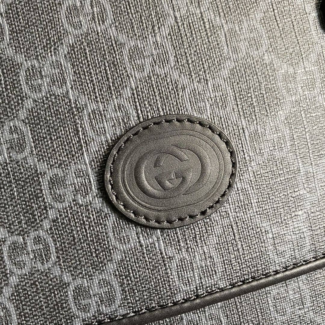Gucci Mens GG Supreme Canvas Messenger Bag Black Replica 658542