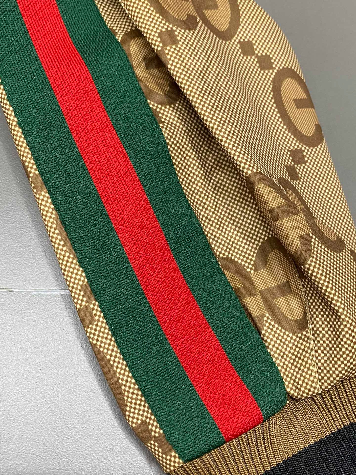 Gucci jacket lapel style