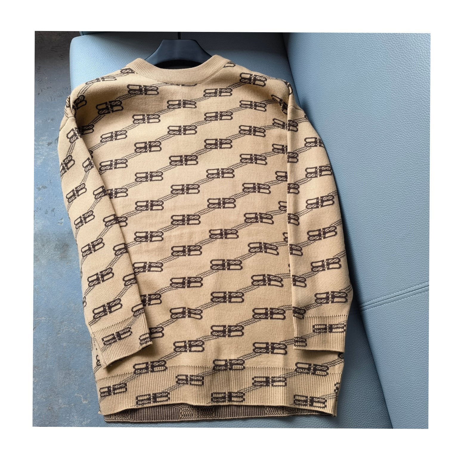 Balenciaga Sweatshirt