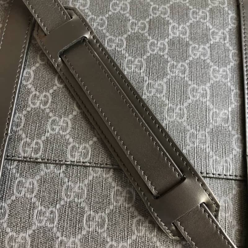 Gucci GG Supreme Canvas Messenger Bag Replica Black 658542
