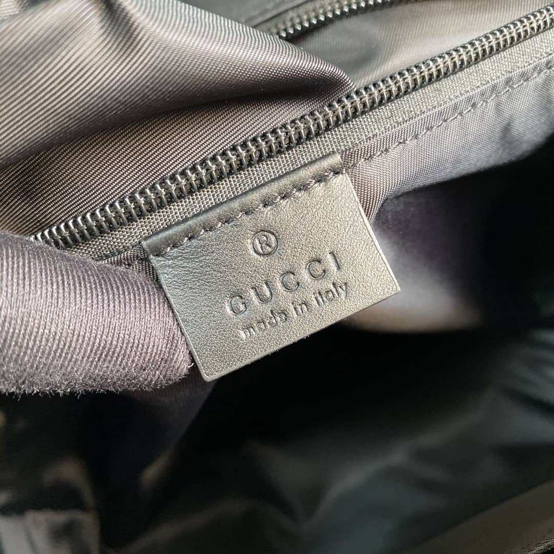 Gucci GG Supreme Messenger Shoulder Bag Replica 475432