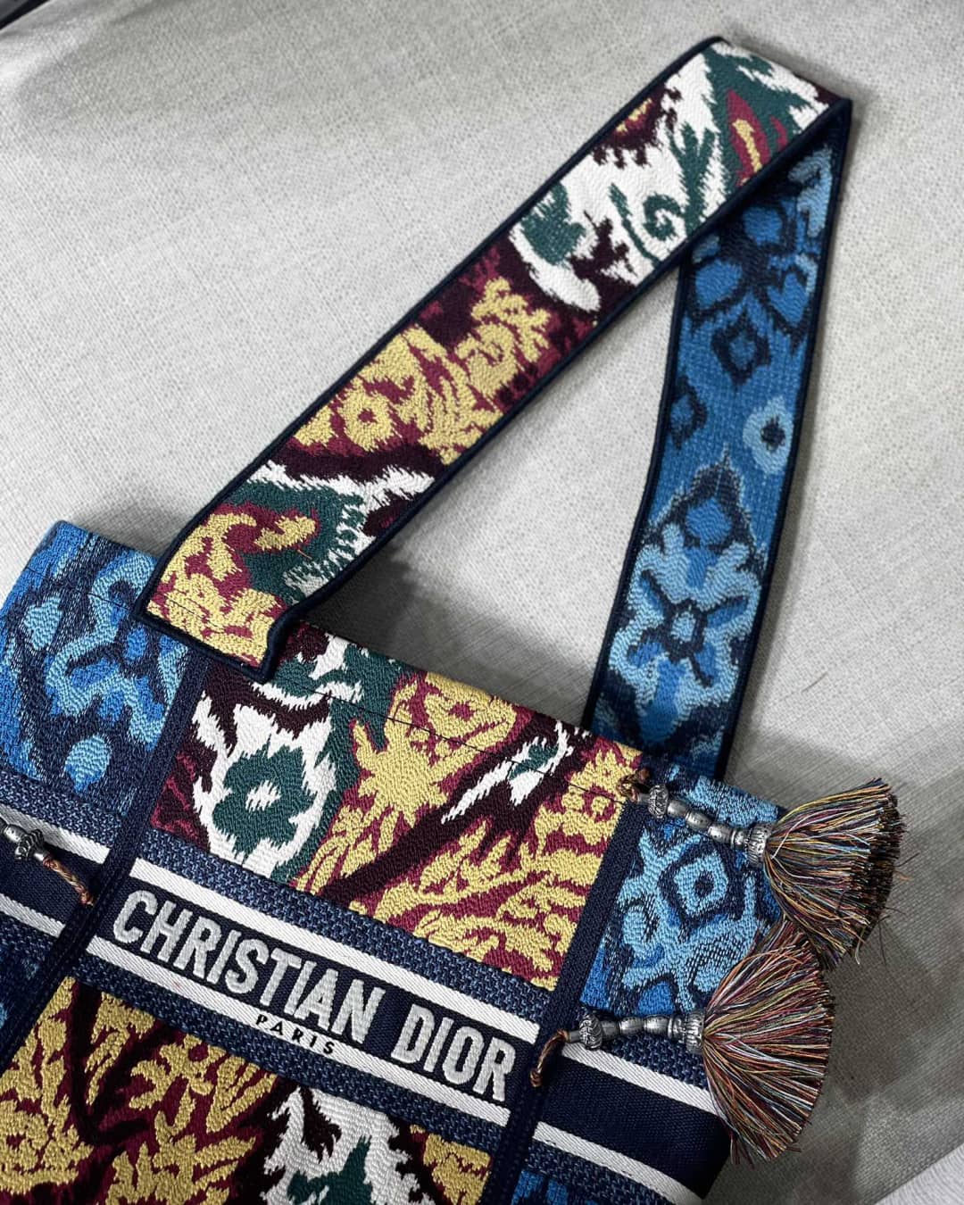 Christian Dior CD Bubble Embroidered Replica Bucket Bag