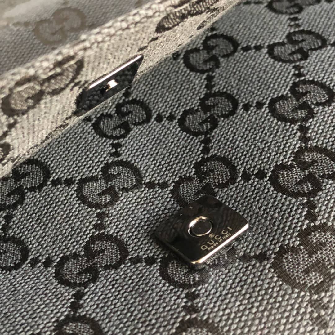 Gucci GG Canvas Messenger Bag Replica Black 146236