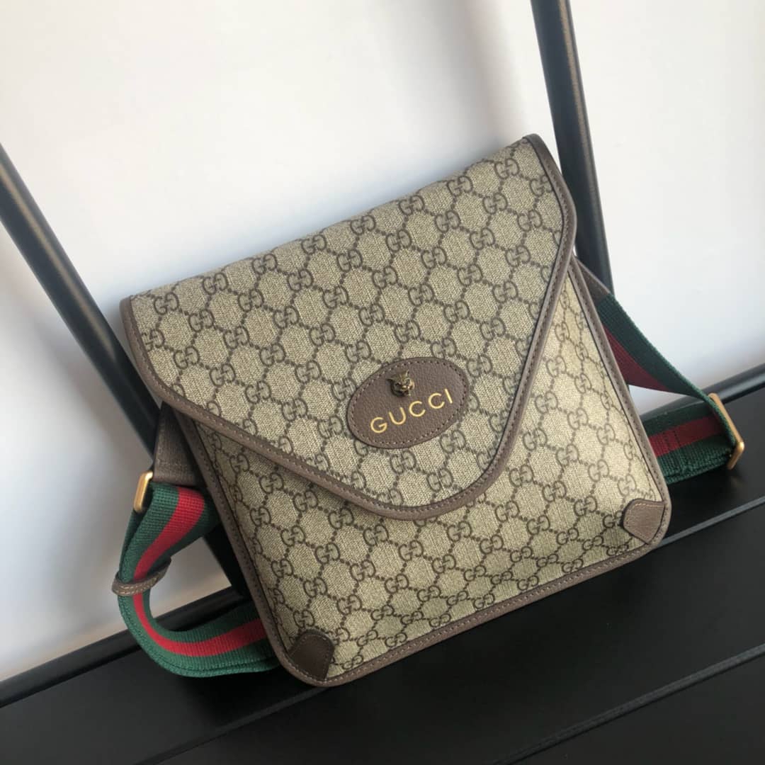 Gucci GG Supreme Medium Messenger Bag Replica 598604