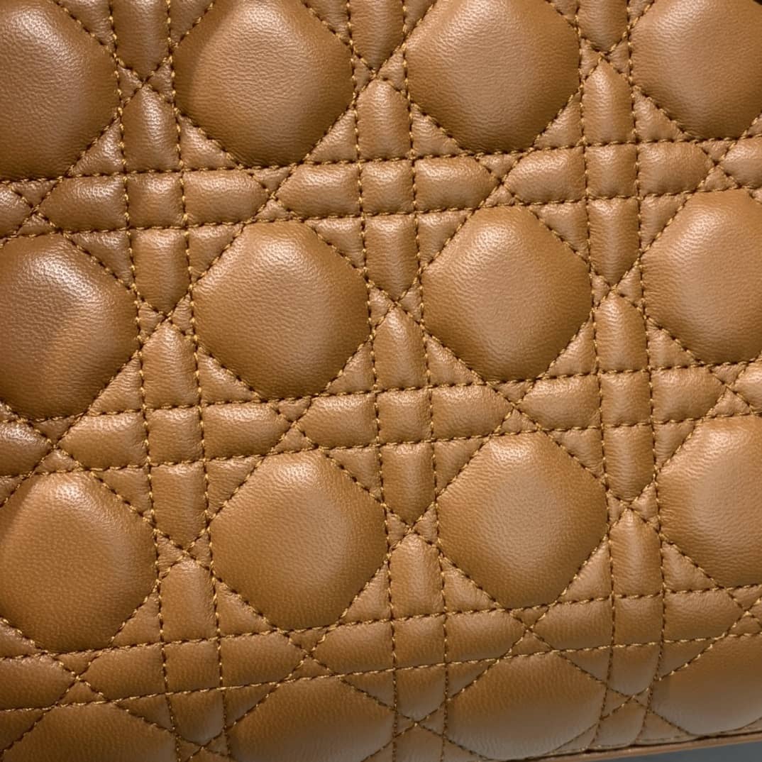 Christian Dior Lady Dior 32CM Replica Bag