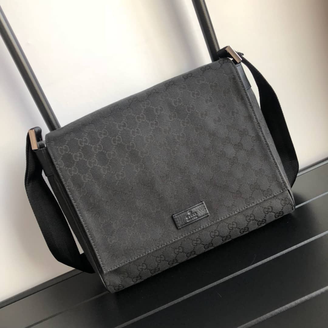 Gucci GG Canvas Messenger Bag Replica Black 146236
