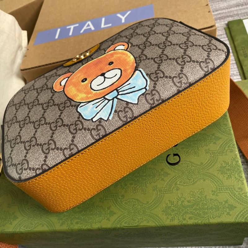Gucci Supreme Canvas Camera Bag Replica Yellow 574886
