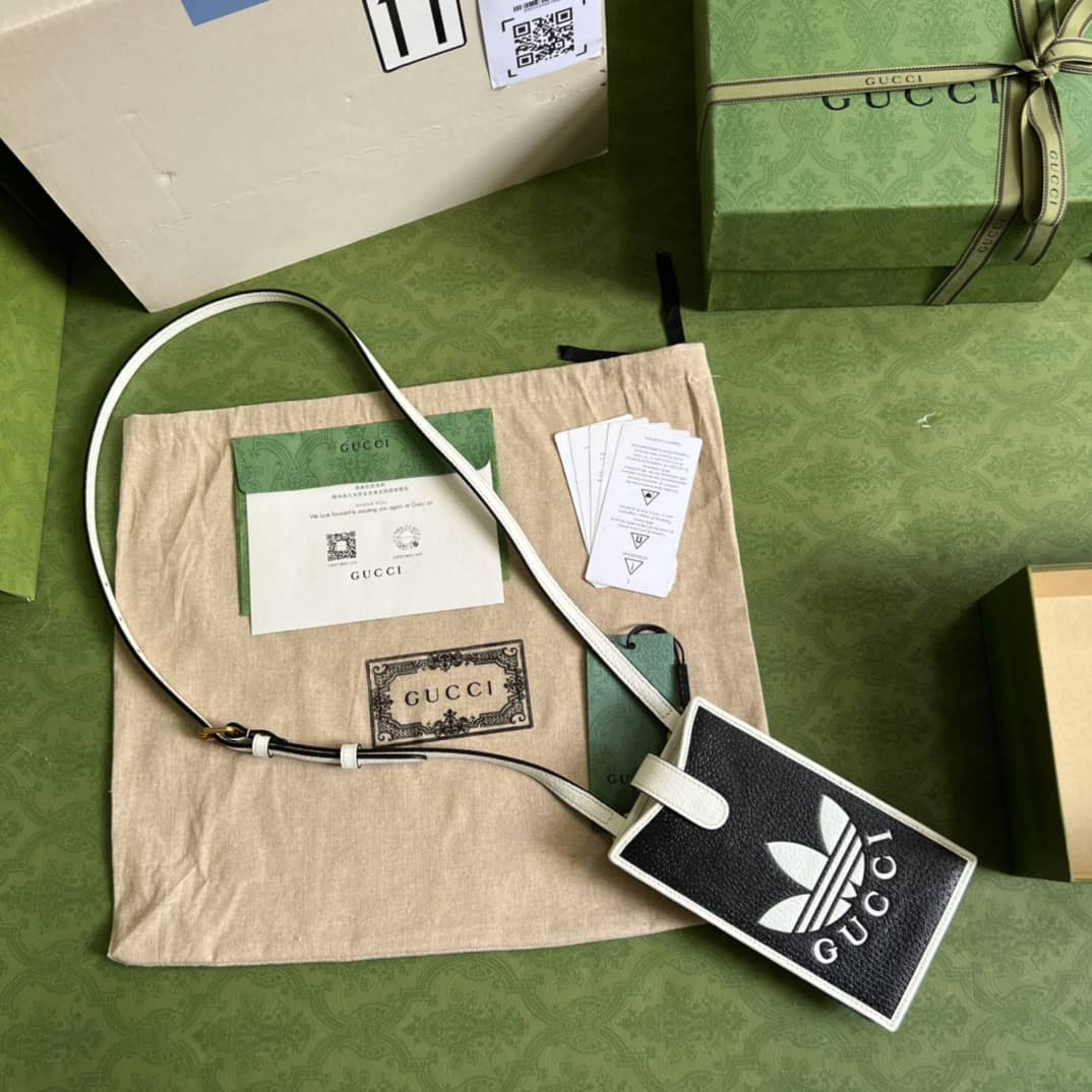 Gucci x Adidas Smartphone Case 702203 Replica Crossbody Bag