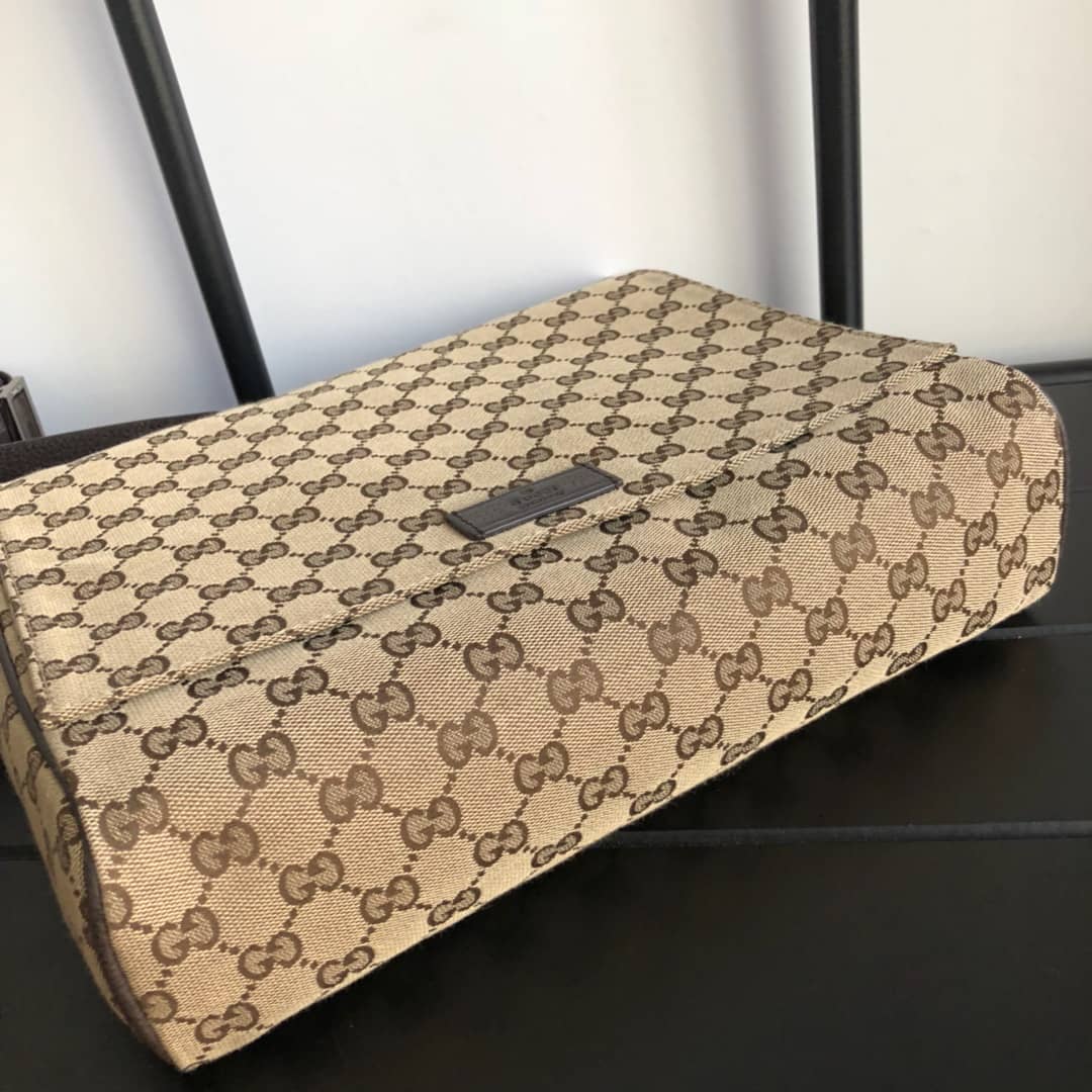 Gucci GG Canvas Messenger Bag Replica Brown 146236