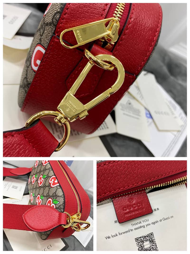Gucci Supreme Canvas Camera Bag Replica Red 574886