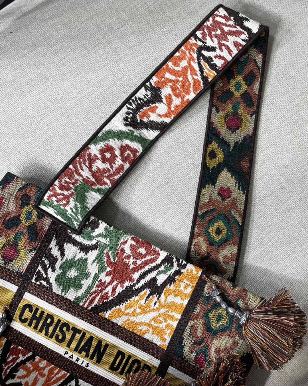 Christian Dior CD Bubble Embroidered Replica Bucket Bag