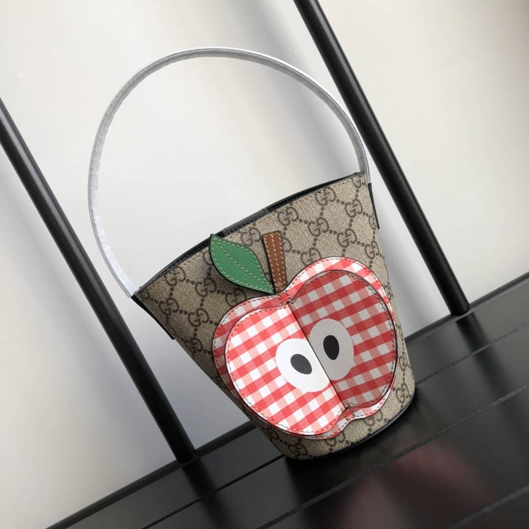Gucci Kids GG Supreme Apple Bucket Bag Replica 653954