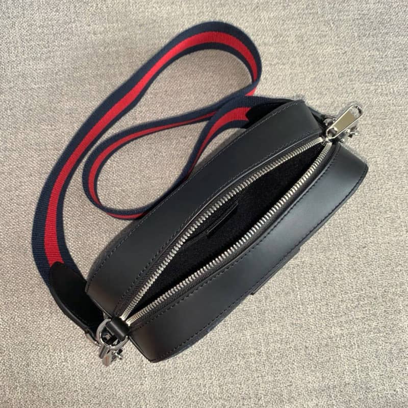 Gucci Supreme Canvas Camera Bag Replica Black 574886