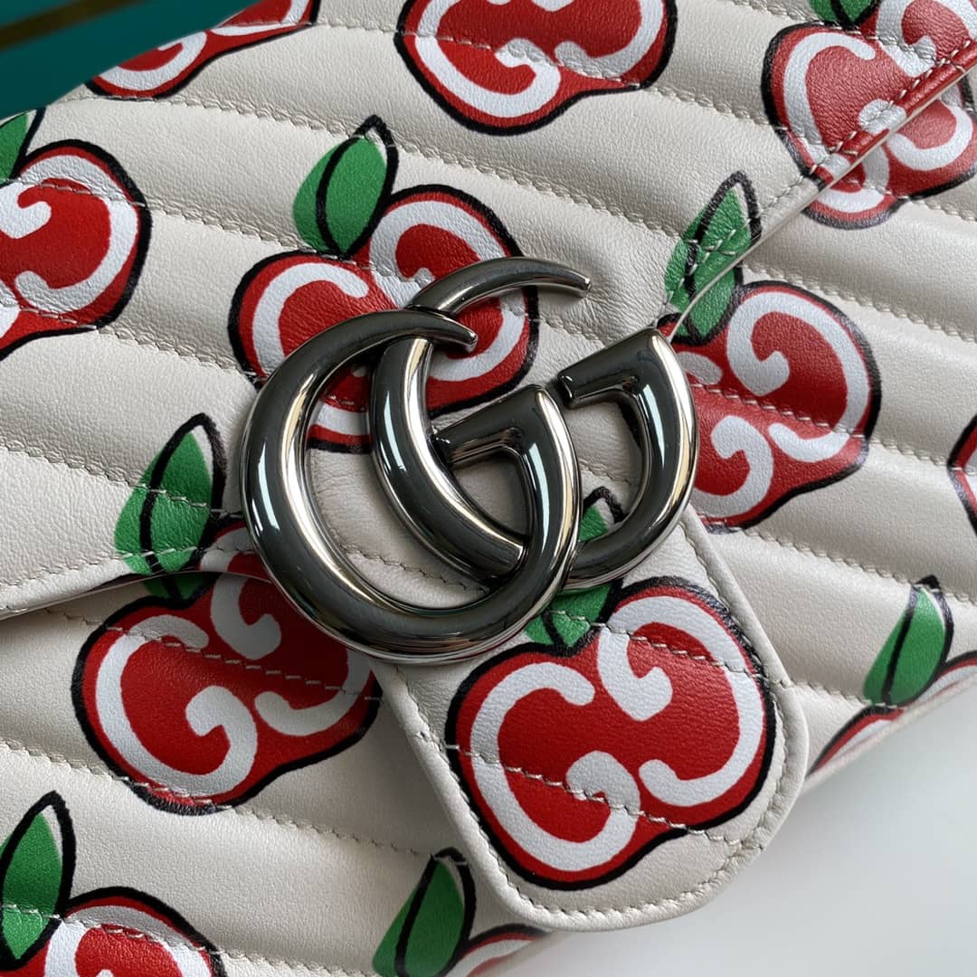 Gucci Marmont GG Small matelassé Shoulder Bag Replica 443497
