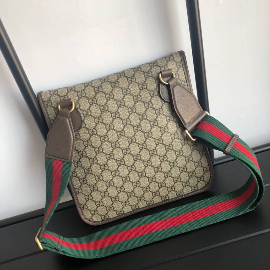 Gucci GG Supreme Medium Messenger Bag Replica 598604