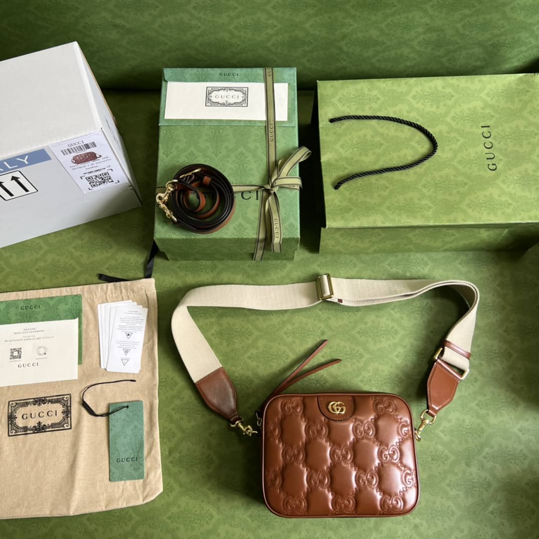 Gucci GG Matelassé Leather Shoulder Crossbody Handbag 702234 Replica
