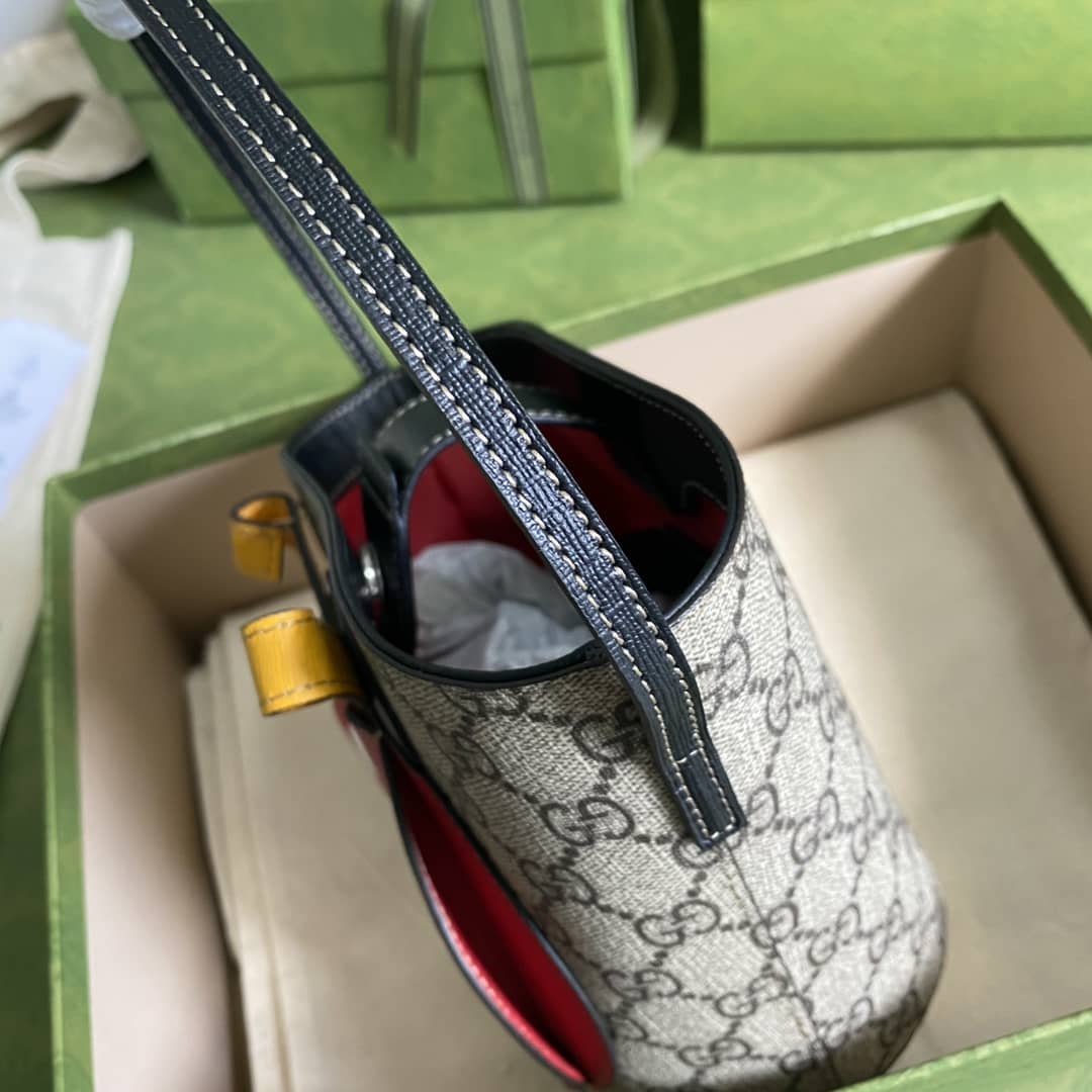 Gucci GG Children Ladybug Supreme Canvas Bucket Bag Replica 666277