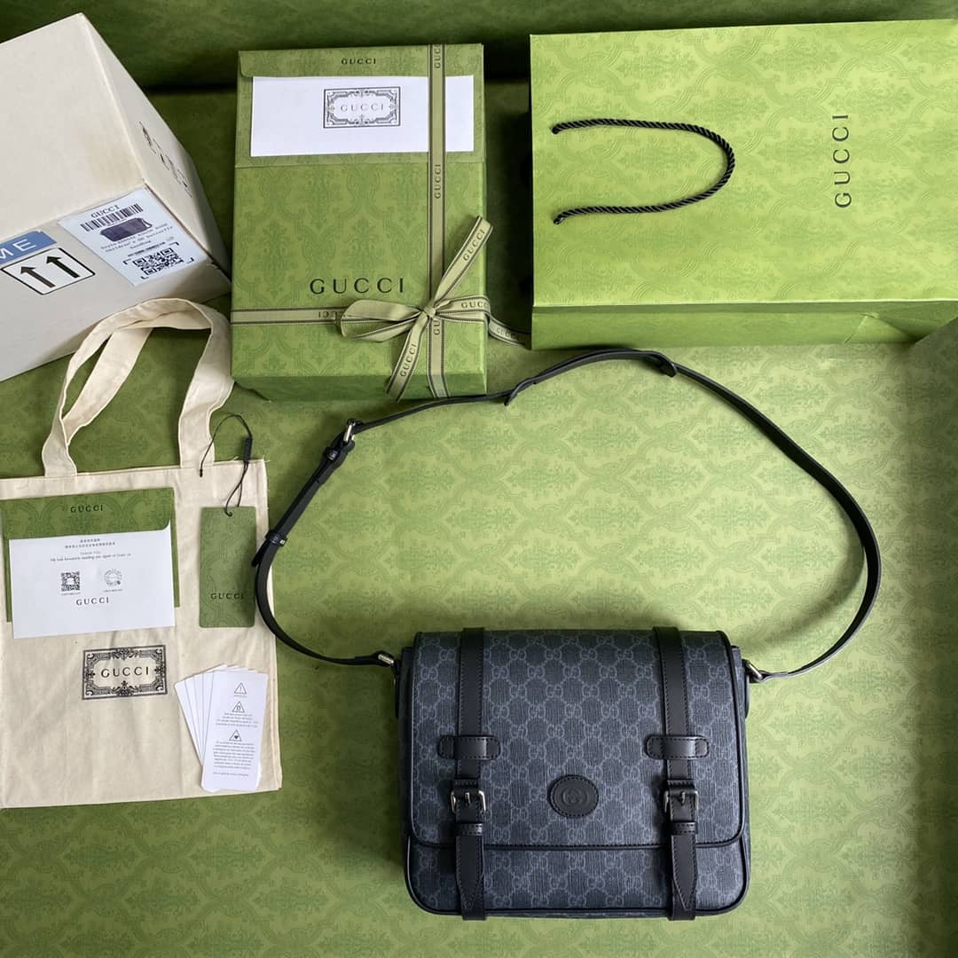 Gucci Mens GG Supreme Canvas Messenger Bag Black Replica 658542