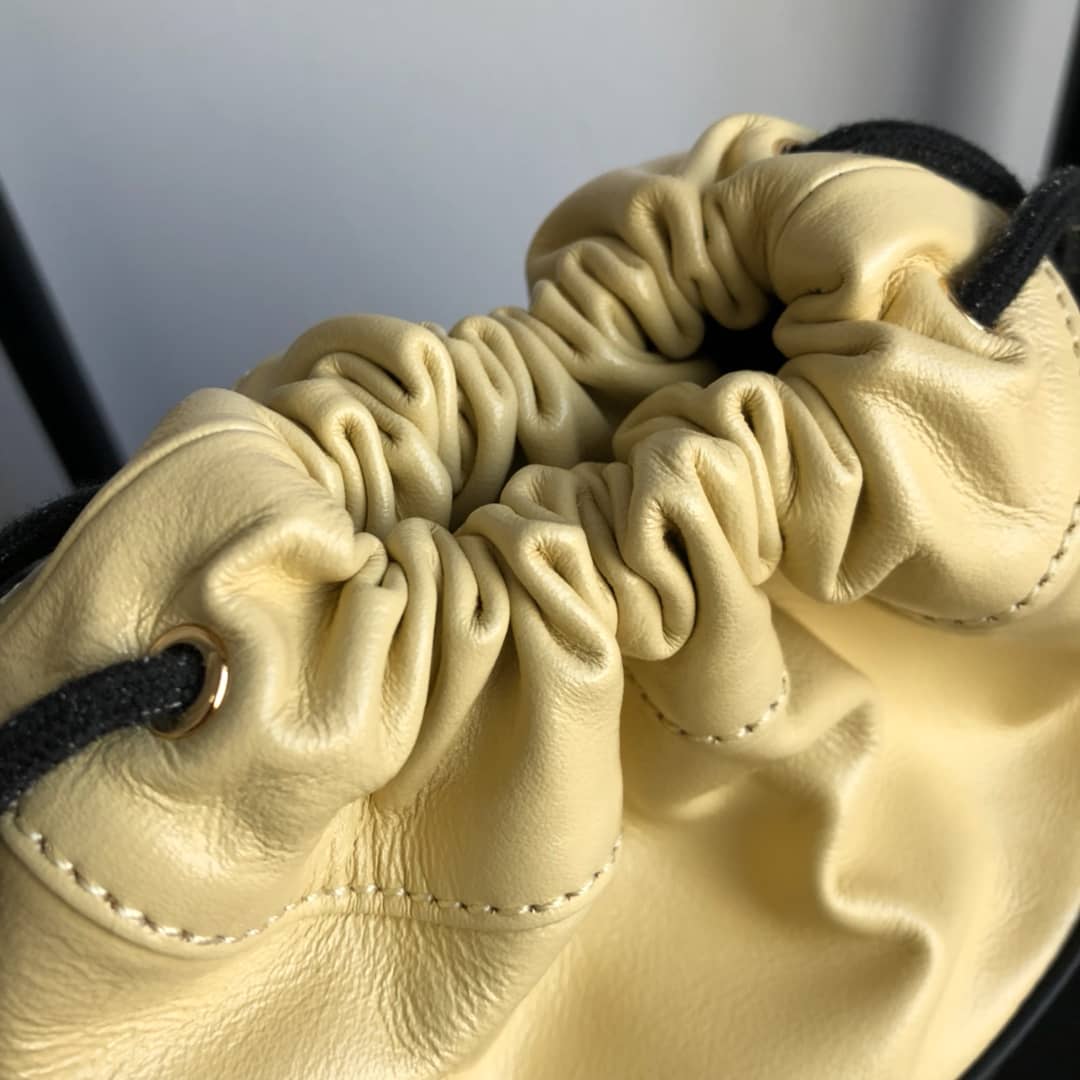 Gucci 1955 Horsebit Bucket Bag Replica Yellow Black 602118