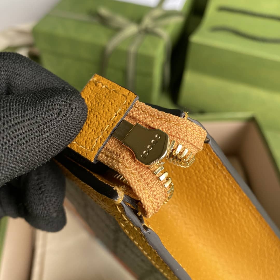 Gucci Kai Supreme Canvas Pouch Replica 660513