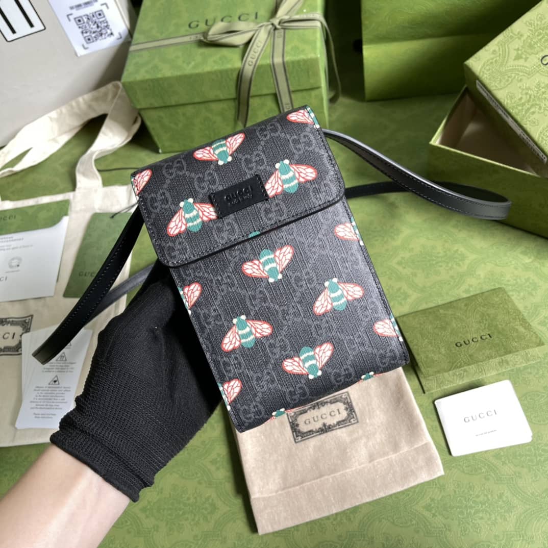 Gucci Scarab Logo Print Phone Bag Replica 673016