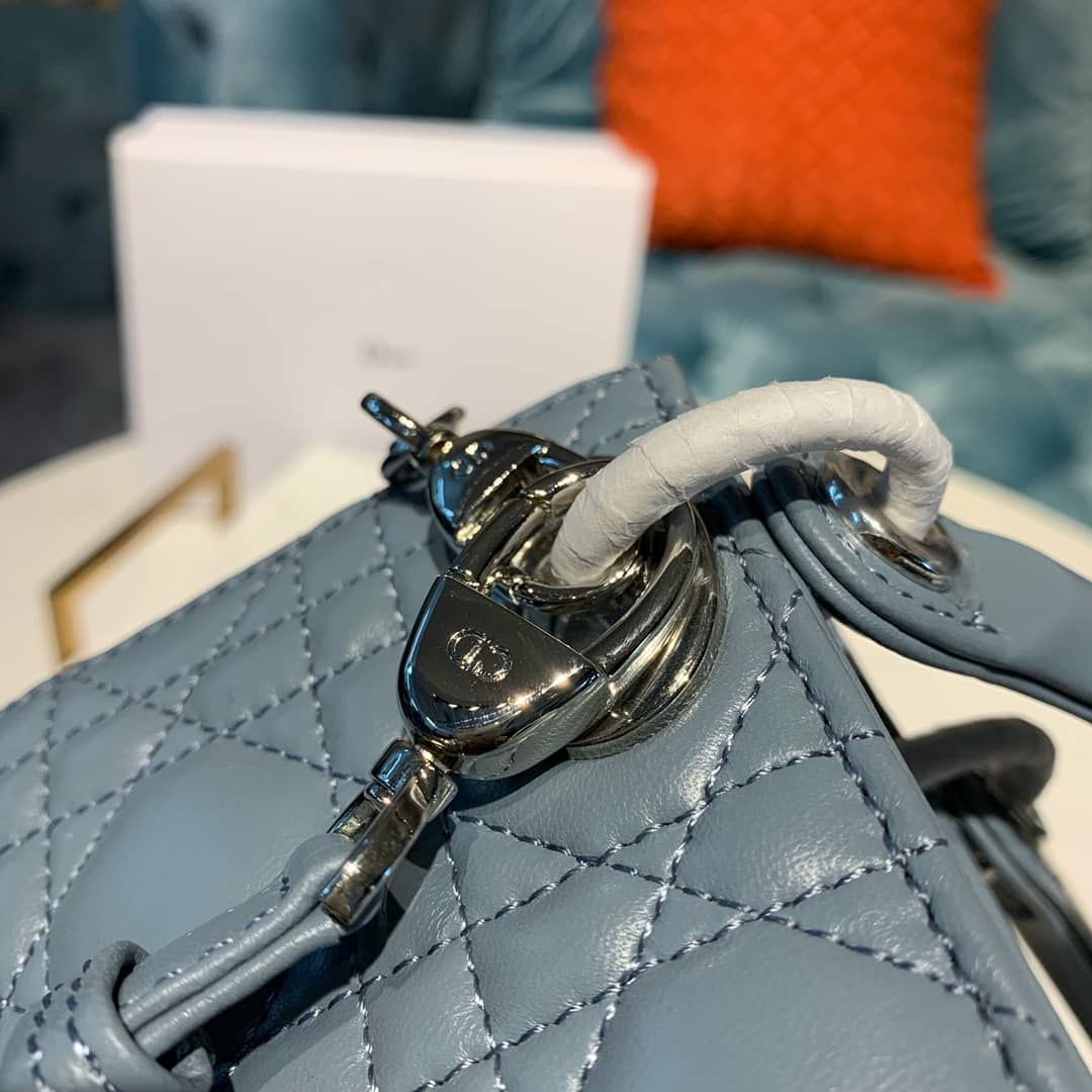 Christian Dior Lady Dior 17CM Replica Bag