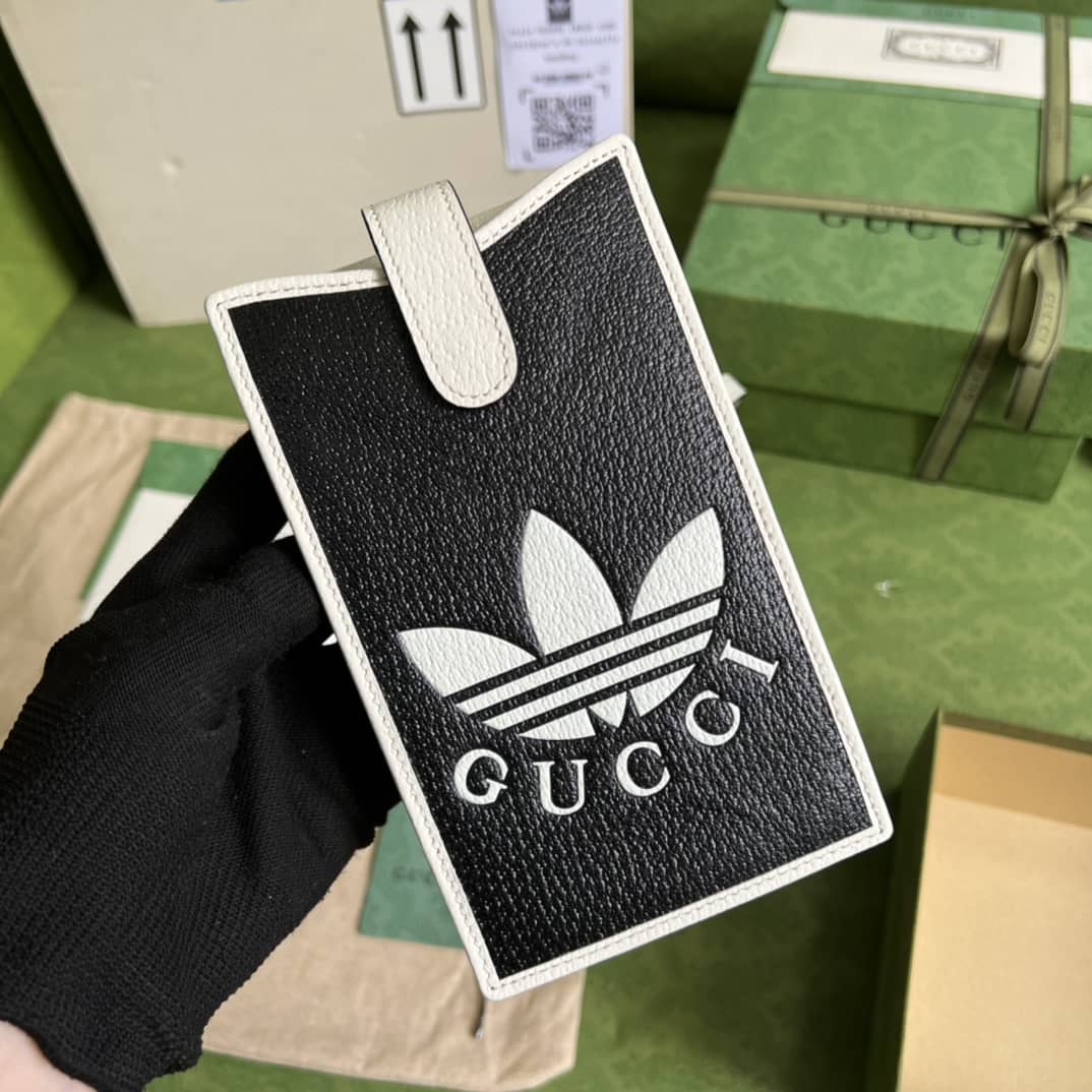 Gucci x Adidas Smartphone Case 702203 Replica Crossbody Bag