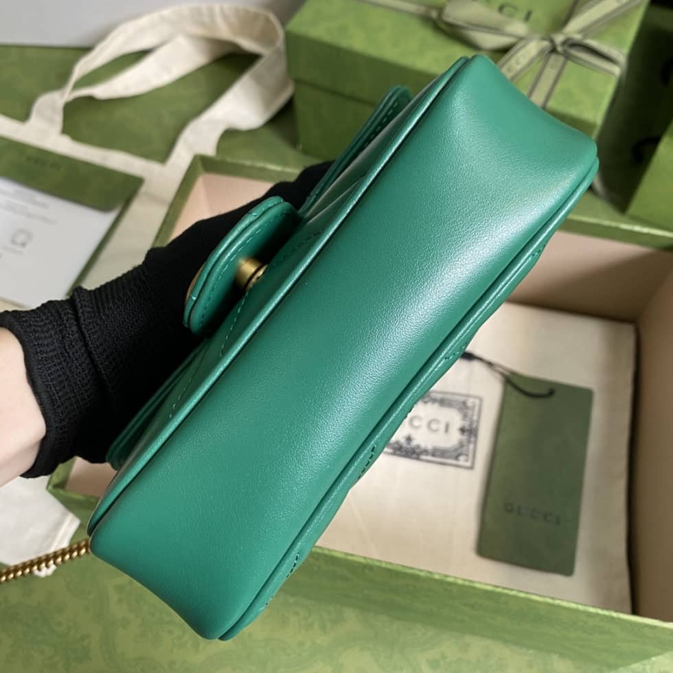 Gucci GG Marmont Quilting Super Mini 476433 Replica Crossbody Bag