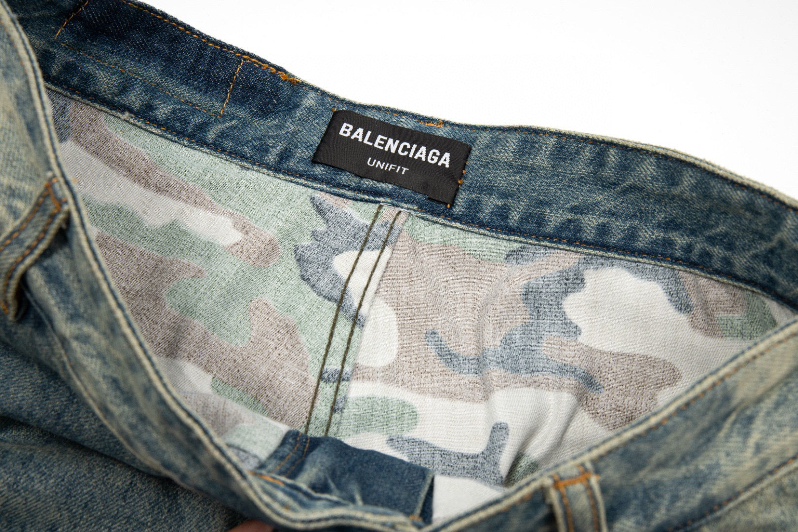 Balenciaga Jeans
