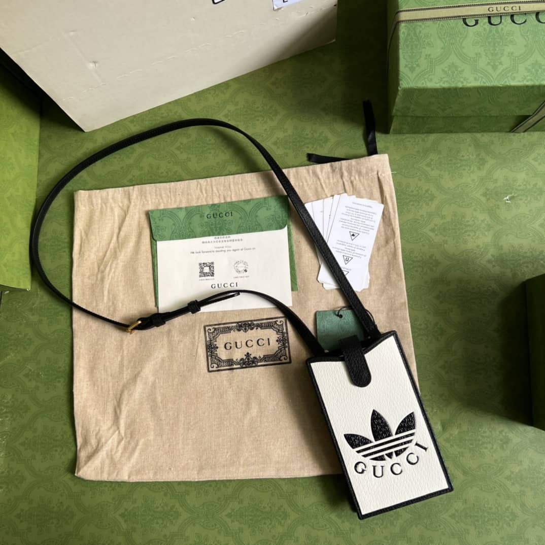 Gucci x Adidas Smartphone Case 702203 Replica Crossbody Bag