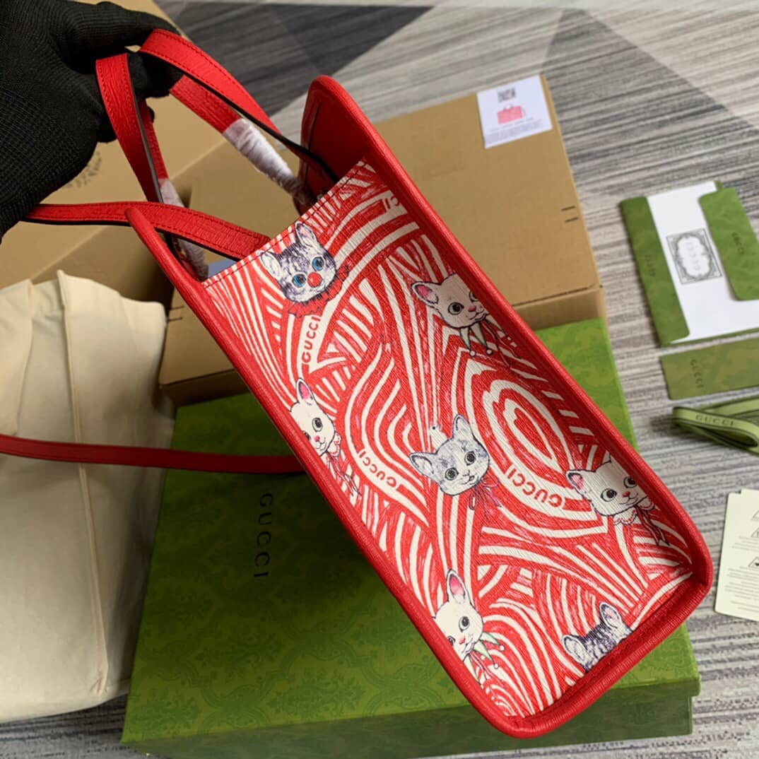 Gucci Supreme Canvas Children Yuko Higuchi Tote Replica Red 630542