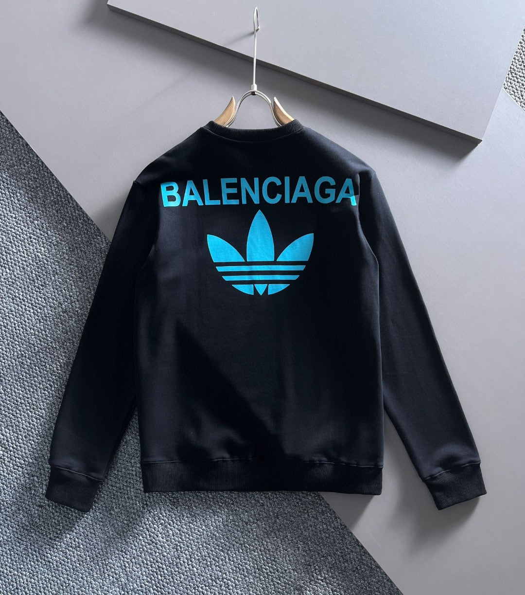 Balenciaga Sweatshirt