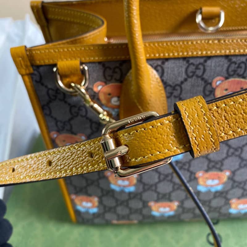 Gucci GG Supreme 2way Replica Handbag 660531