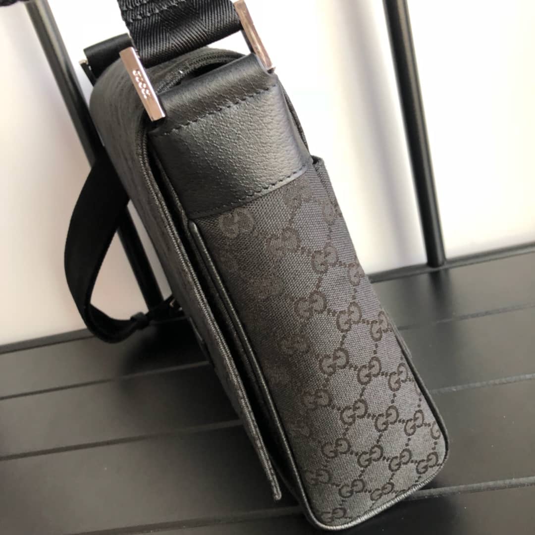 Gucci GG Canvas Messenger Bag Replica Black 146236