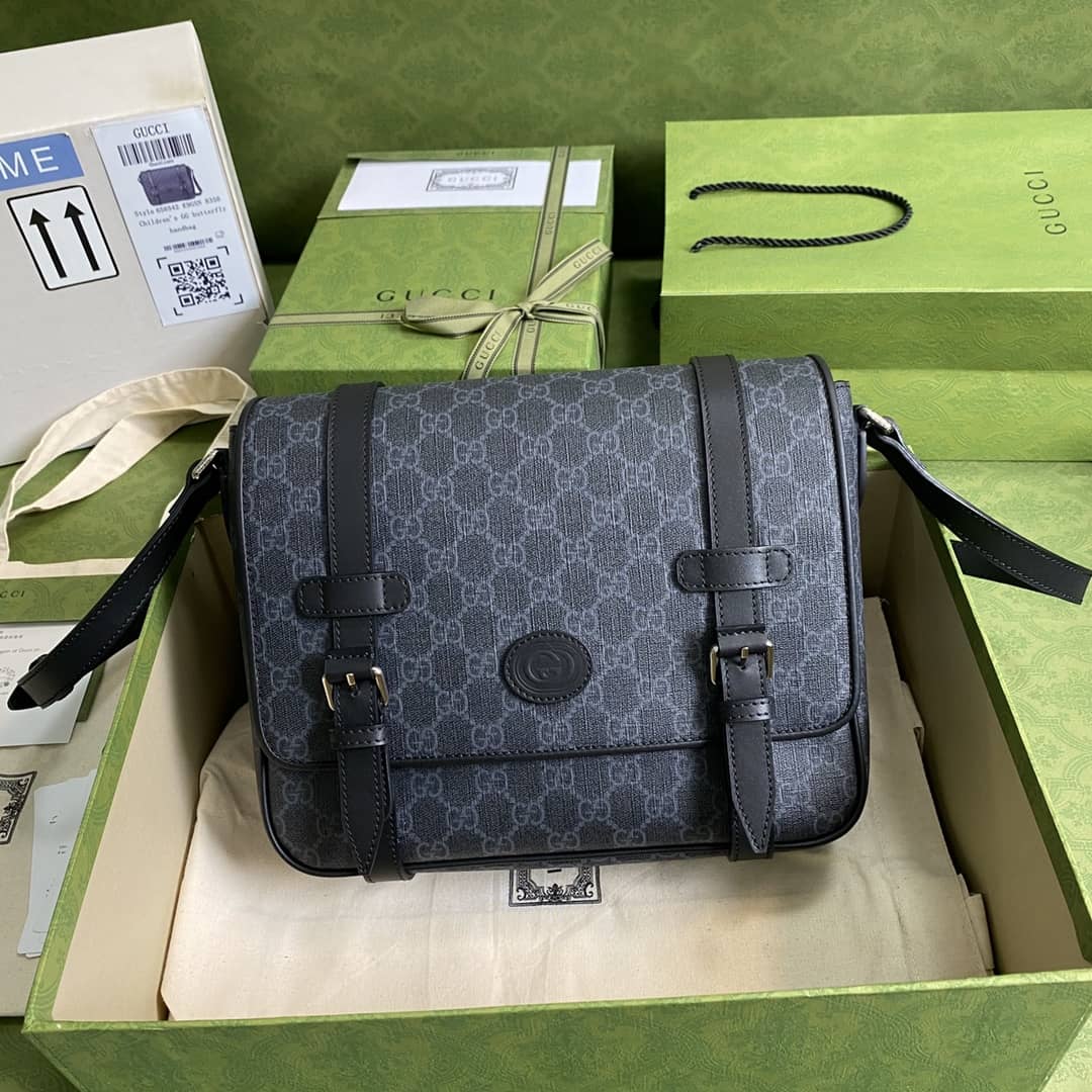 Gucci Mens GG Supreme Canvas Messenger Bag Black Replica 658542