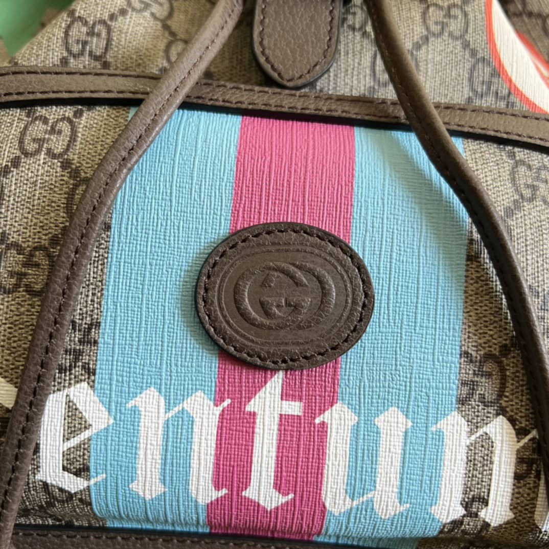 Gucci Interlocking GG Supreme Backpack Beige Replica 674147