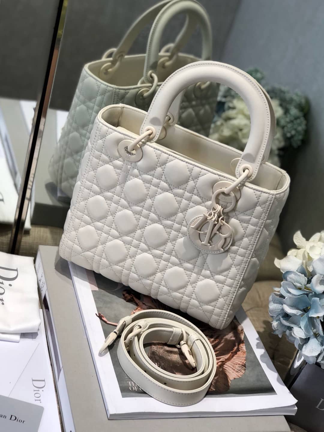Christian Dior Lady Dior 24CM Replica Bag