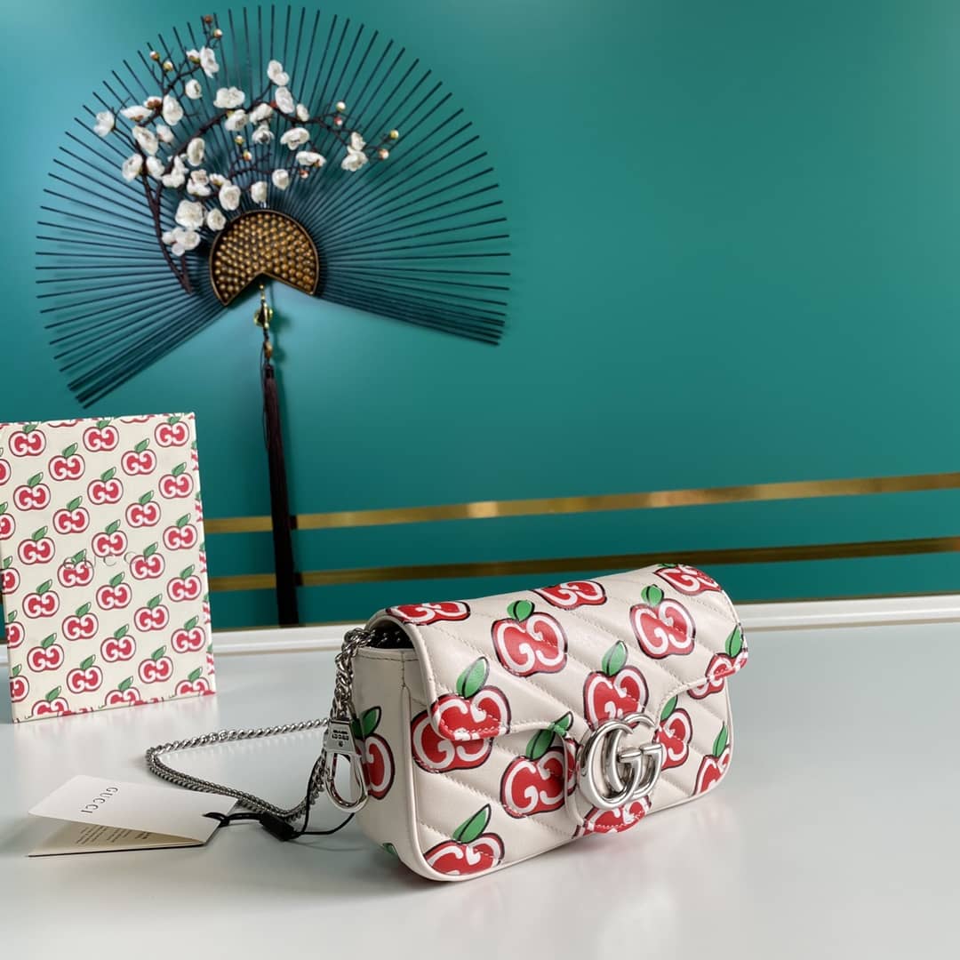 Gucci GG Marmont Matelassé Mini Crossbody Bag Replica 476433