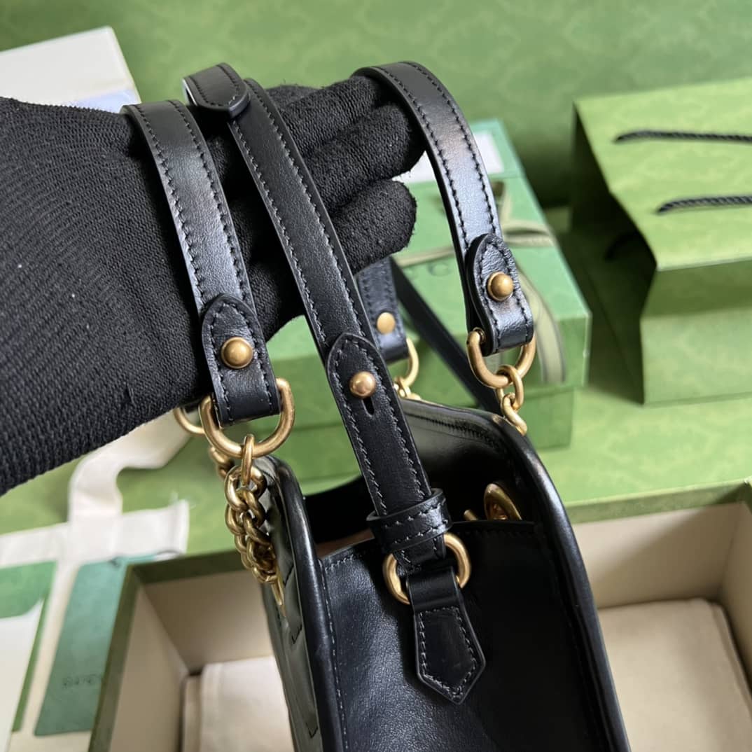 Gucci GG Marmont Matelassé Mini Crossbody Bag 696123 Replica