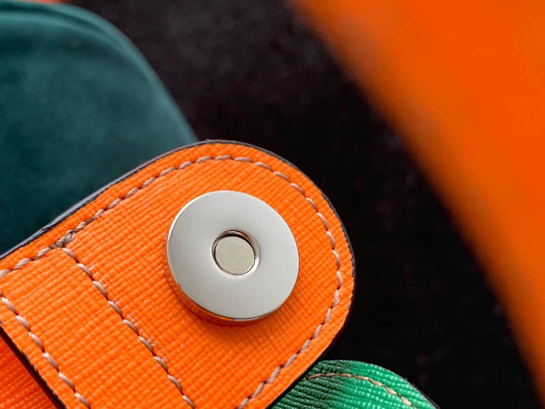 Gucci Children GG Bucket Bag With Pineapple Replica 580850