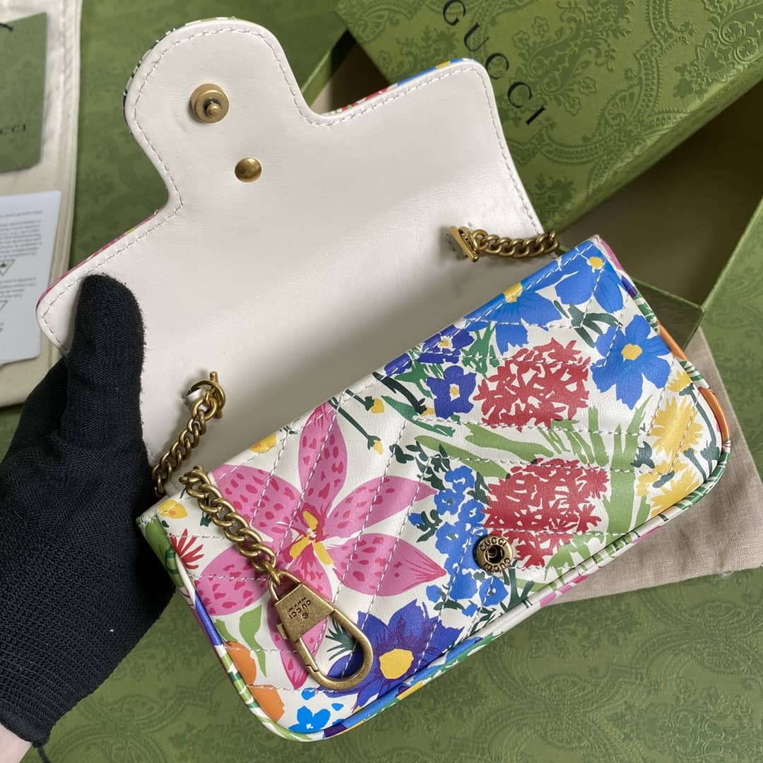 Gucci GG Marmont Matelassé Mini Crossbody Bag Replica 476433