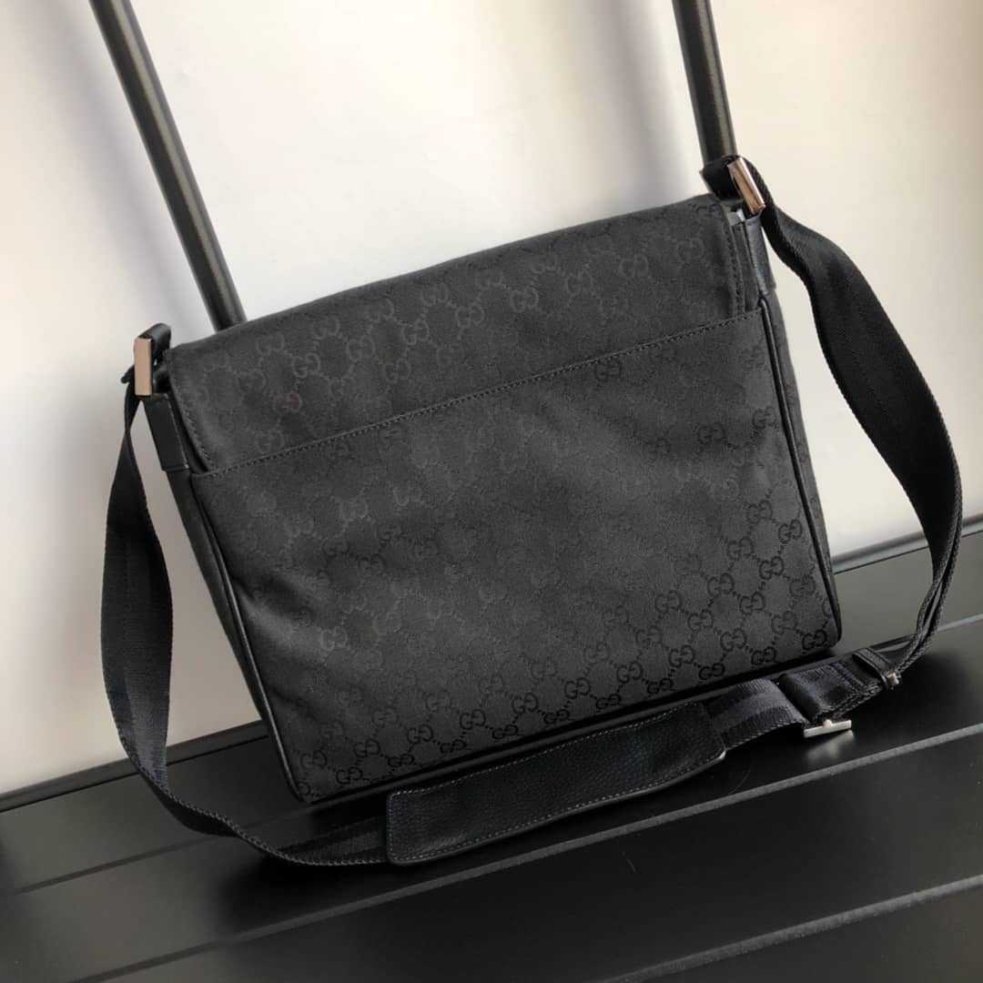 Gucci GG Canvas Messenger Bag Replica Black 146236