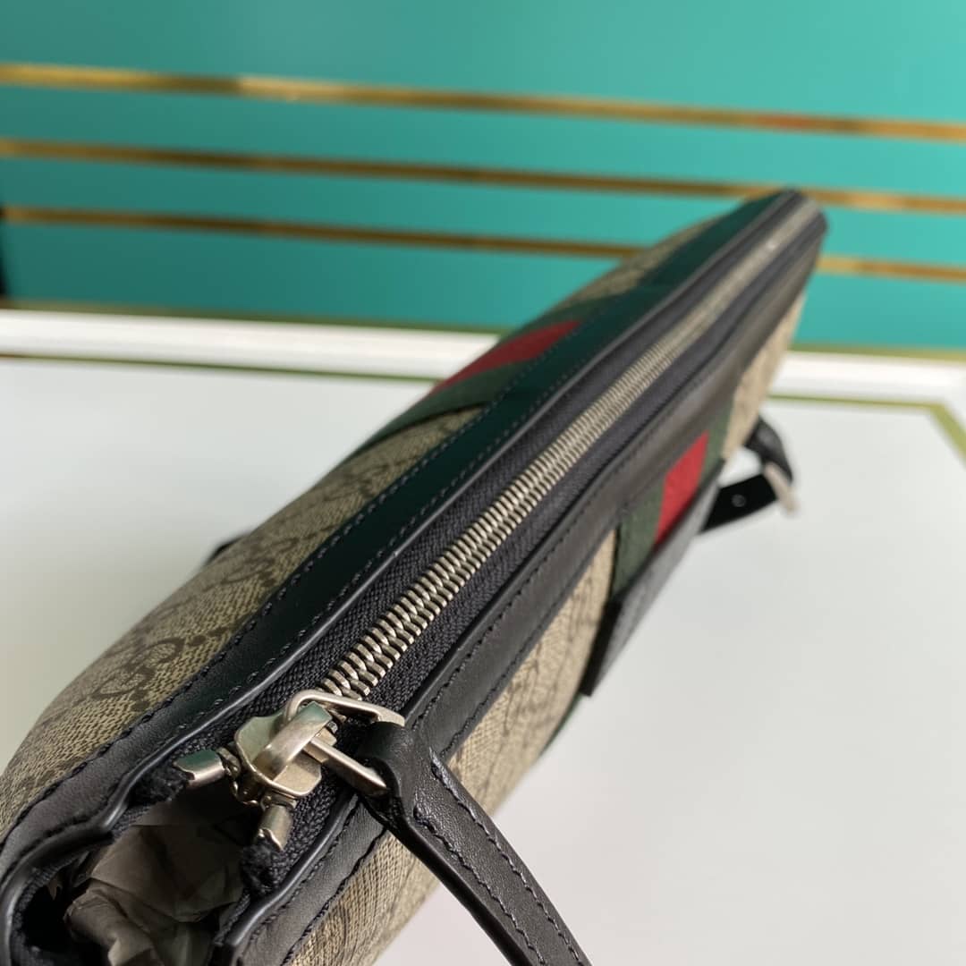 Gucci Supreme GG Messenger Bag Replica 523335